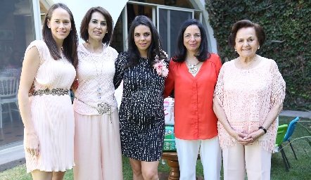 Montse González, María Elena Torre, María José Palomar, Pilar de Candia y Tere Valero.