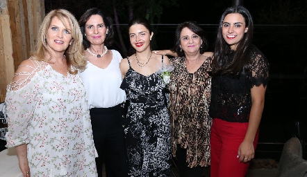  Lynette Pizzuto, Teresa del Pozo, Daniela de los Santos, Gaby del Pozo e Isabel Rosillo.