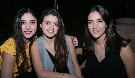 Isabella Zollino, Paola Gutiérrez y Paulina Torres.