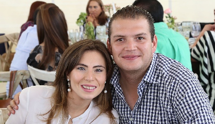  Claudia Oliva y Mauricio Ruiz .