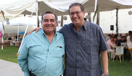  Juan Alberto Muñoz y Luis Esparza .