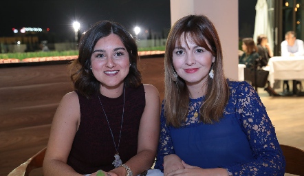  Emma Salas y Tita Martínez.