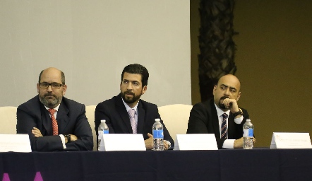  José Mario de la Garza, Juan Paulo Almazán y Ernesto Barajas.