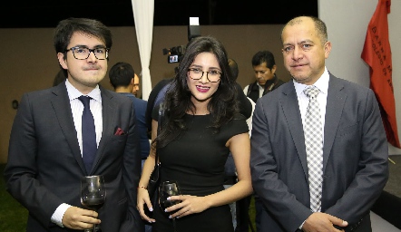 Rodrigo López, Fabiola Sáenz y Homero Salazar .