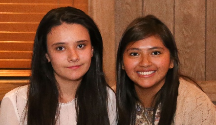  Paula y Adriana.