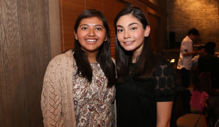  Adriana y Jimena .