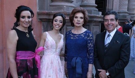  Alejandra Alcalde, Ale De Luna, Martha Quezada y Ángel De Luna.