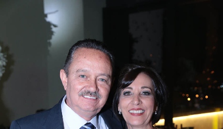  Jorge Cue y Gabriela Alcalde.