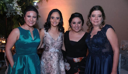  Melissa Saldaña, Karla Aguiñaga, Haydeé Chávez y Esmeralda de la Rosa.