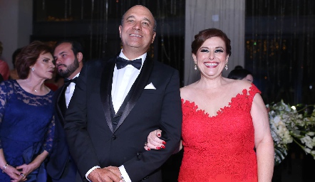  Roberto Alcalde y Laura de Cadena.