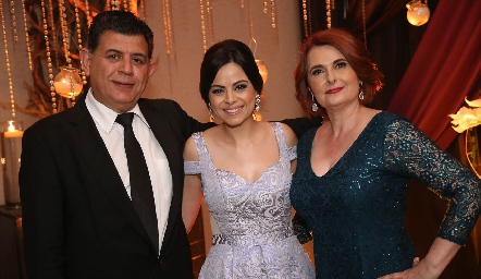  Alfredo González, Carolina González y Esperanza Rodríguez.