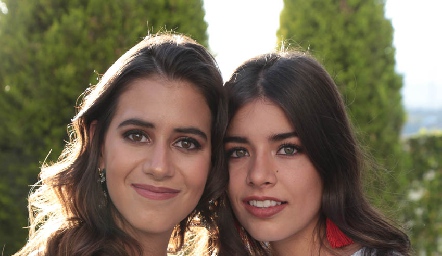  Ana Pau Bravo y Ana Lucía Díaz Infante.