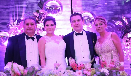 César Manzanilla, Mayerna Martínez, César Manzanilla y Rocío López.