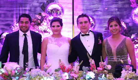 Alejandro Medellín, Mayerna Martínez, César Manzanilla e Ivette Manzanilla.