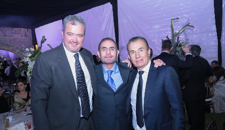  Juan Hernández , Eduardo Zendejas y Alejandro Zendejas .