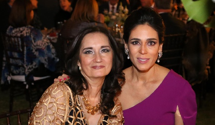  Julieta Rodríguez y Maribel Lozano.
