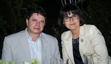  Gabriel Robles y María Elena Espinosa.