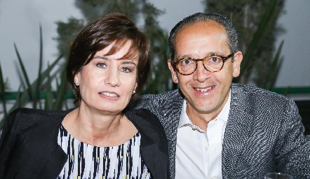  Gabriela Andrés y Enrique Díaz Infante.