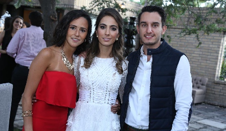  Paola Meade, Lorena Andrés y Enrique Díaz Infante.