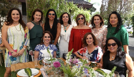  Blanca de Villarreal, Tawi Garza, Mely Mahbub, Elsa Tamez, Bety Lavín, Carmen Bravo, Diana Iwadare, Gaby Payán, Yolanda Payán y Laura de Bravo.