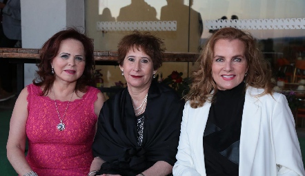  Alicia Dávila, Patricia Santos y Patricia del Bosque.