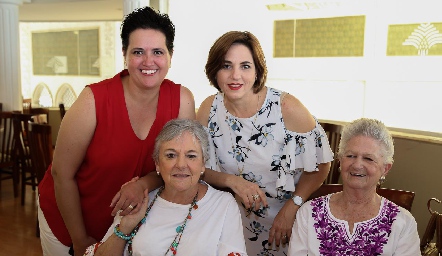  Ceci Gutiérrez de Bárcena, Raquel Bárcena, Patricia Bárcena y Rosa María Bárcena.
