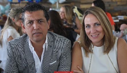  Bernardo Haro y Mónica Rodríguez.