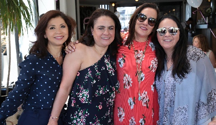  Martha Carrillo, Coco Leos, Claudia Revuelta y Claudia Álvarez.