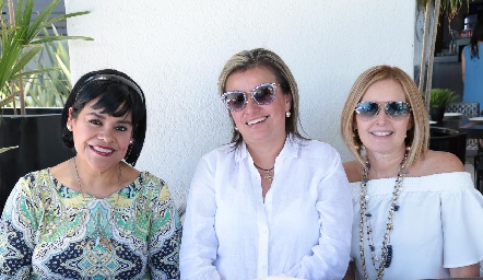  Mariana Gómez, Idalia Cruz y Silvia Aguilar.