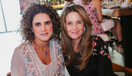  Berenice Díaz Infante y Karina Vita.