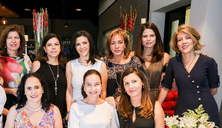  Ana Díaz, Maritere García, Leticia Ivón, Karina Ramos, Paulina Zermeño, Clarissa Castañeda, Alejandra Treviño, Ana Martha Hernández y Consuelo de Macías.