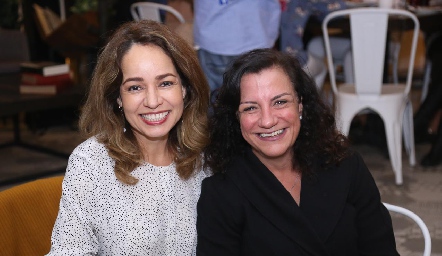  Ana Luisa Acosta y Ana Luisa Torres.