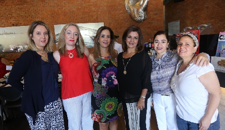  Norma Villarreal, Maritere Meade, Geo Benavente, Beatriz Benavente, Aranza Rodríguez y Adriana González.