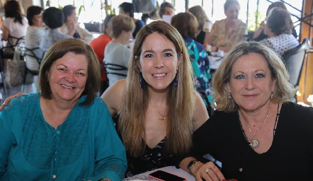  Patricia Wagner, Nuria Rodríguez y Lola Mora.