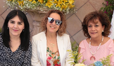  Coco Rueda, Griselda Tello e Isabel Dimas.