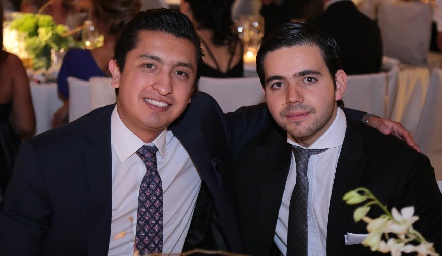  Rafa Villanueva y Mauricio Mahbub.