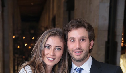  Elizabeth Treviño y Andrés Torres.