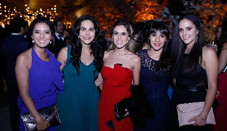 Montse Arcarás, Claudia Estrada, Jocelyn Córdova, Marina Gómez y Paulina Silos.