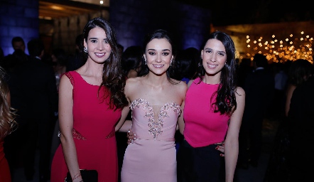  Anabel Salas, Denisse Alonso y Andrea Madero.