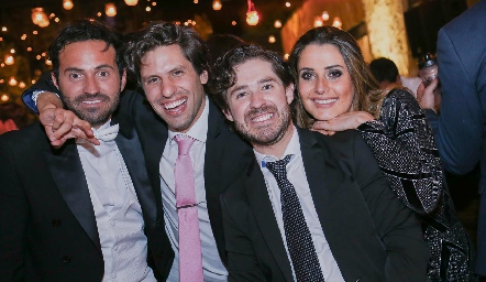  Andrés Alonso, José Cadena, Juan Pablo Barragán y Andrea Ortega.