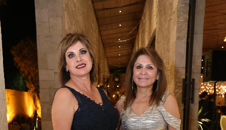  María Luisa Otero y Leticia Medina.
