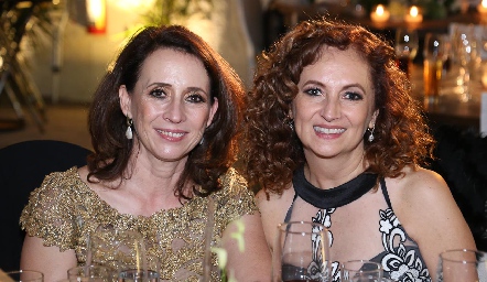  Carmen Bravo y Teté González.