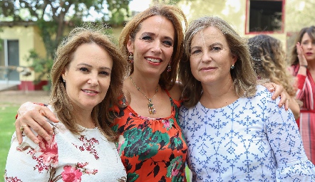  Ingrid Pérez, Verónica Dávalos y Marlú Mendizábal.