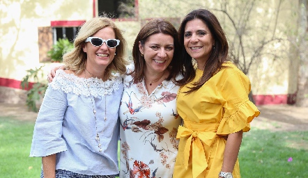 Ana María González, Hilda Rodríguez y Claudia de los Santos.