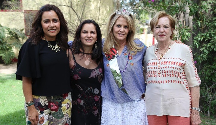 Laura Acosta, Claudia Ávila, LynettePizzuto y Lynette Mc Gee.