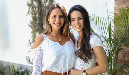 Cristina Dávila y Sandra Villalobos.