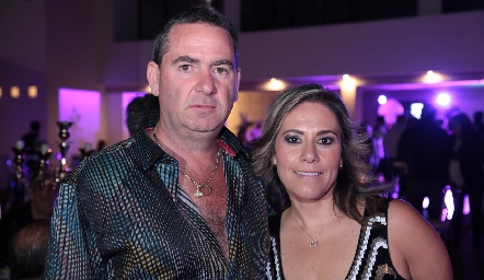  Emilio Heinze y Michelle Zarur de Heinze.