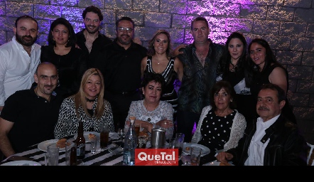  Familia Zarur.