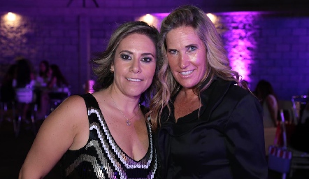  Michelle Zarur y Claudia Quiroz.