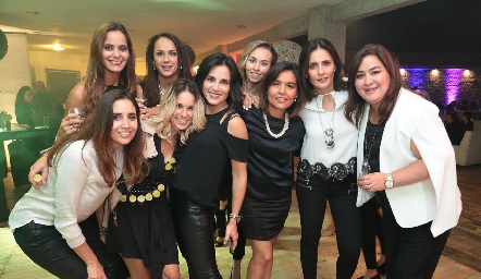  Gloria Medina, Ana Luisa Díaz de León, Mariza Calderón, María José Pedrero, Anilú Enríquez, Marce Rubio, Lorena Torres, Claudia Artolózaga y Deyanira Cázares.